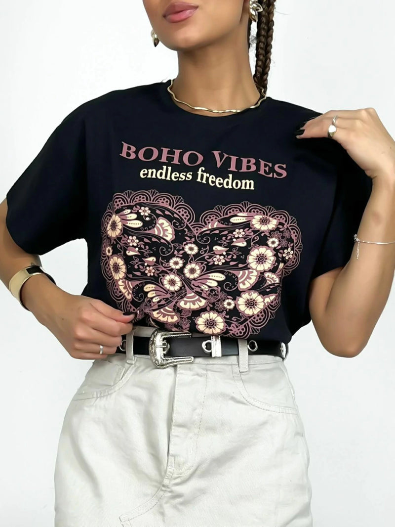 T-Shirt Feminina Estampada Boho Vibes Coração Ref. 808
